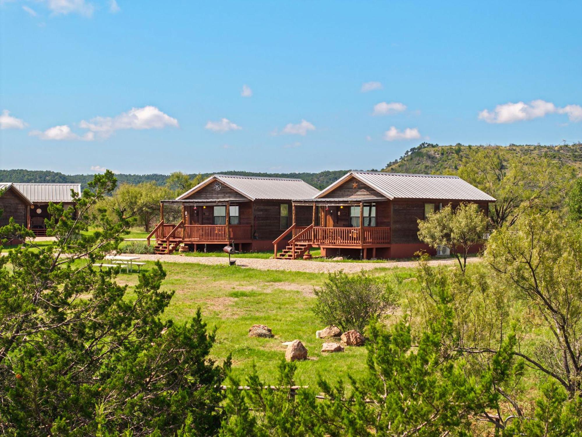 Crabapple Enchanted Rockview Cabins מראה חיצוני תמונה