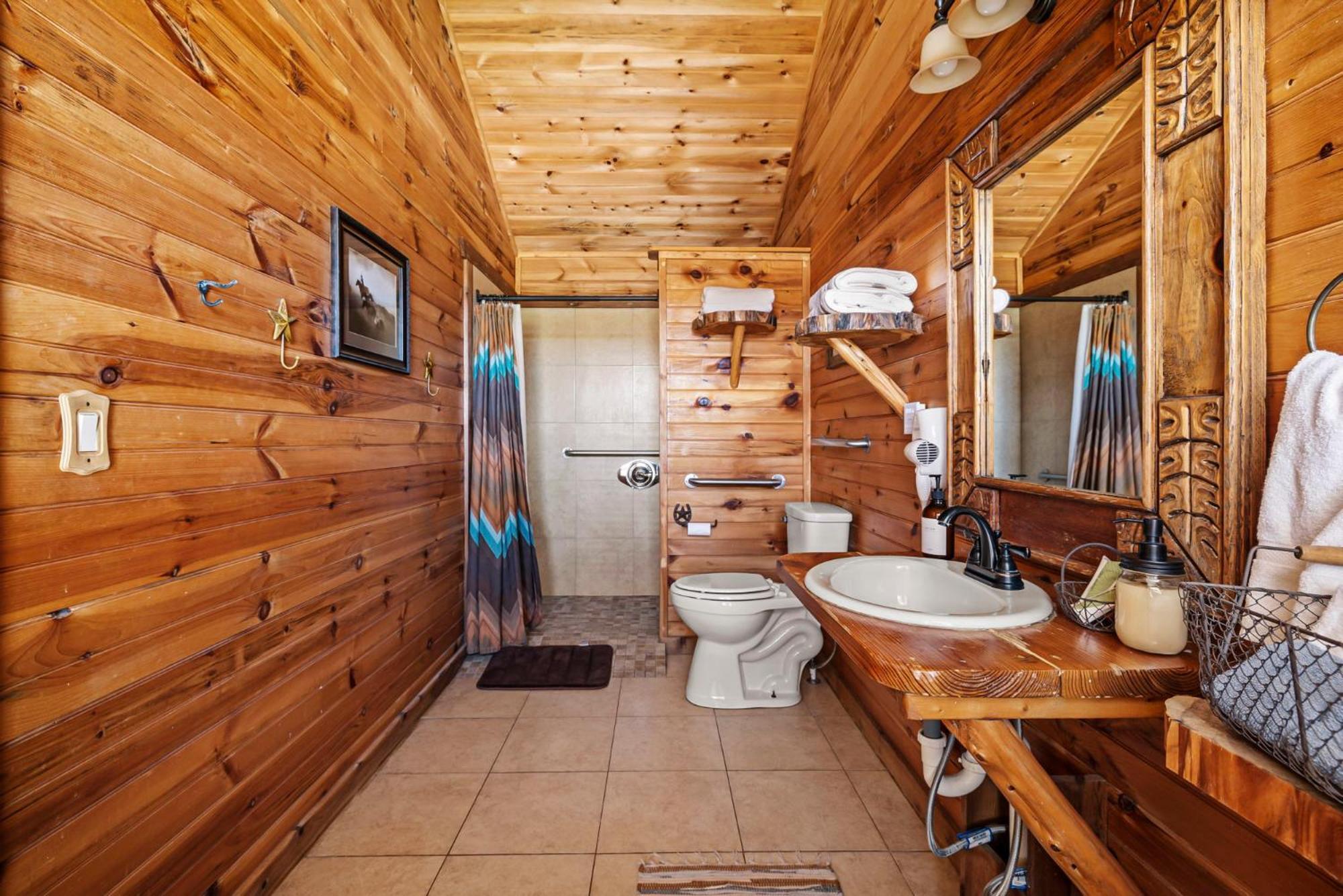 Crabapple Enchanted Rockview Cabins חדר תמונה