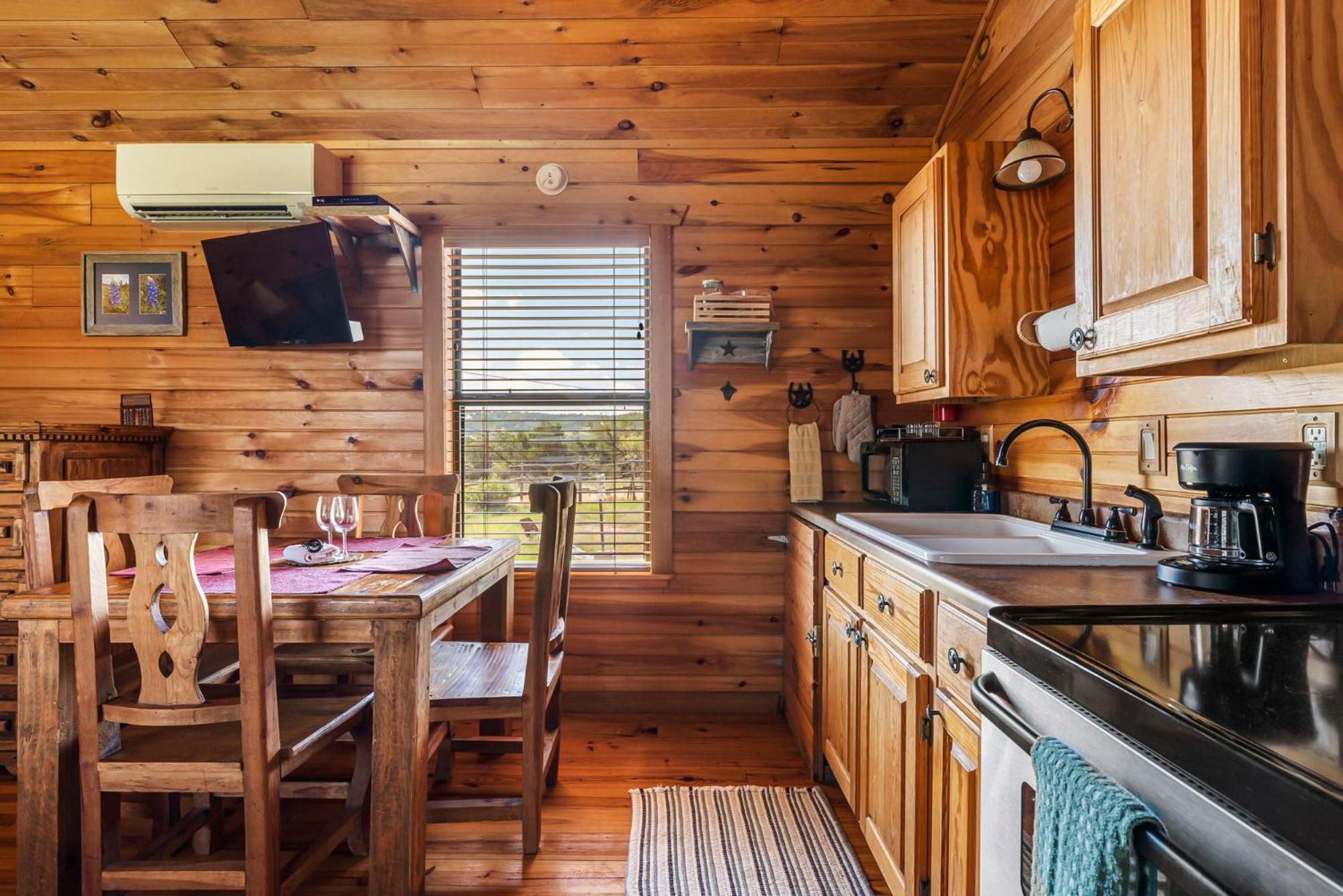 Crabapple Enchanted Rockview Cabins חדר תמונה